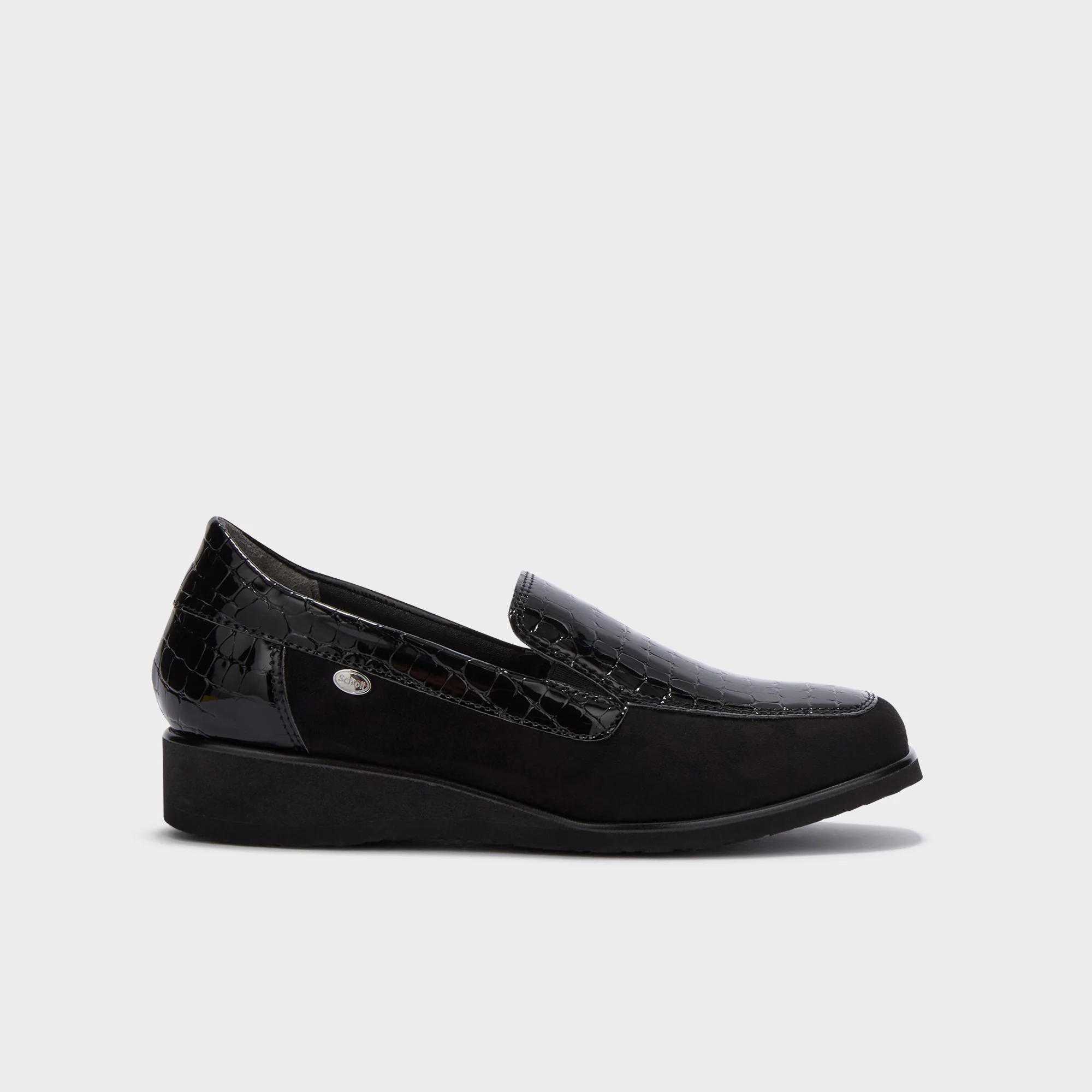 Outlet: shoes on sale